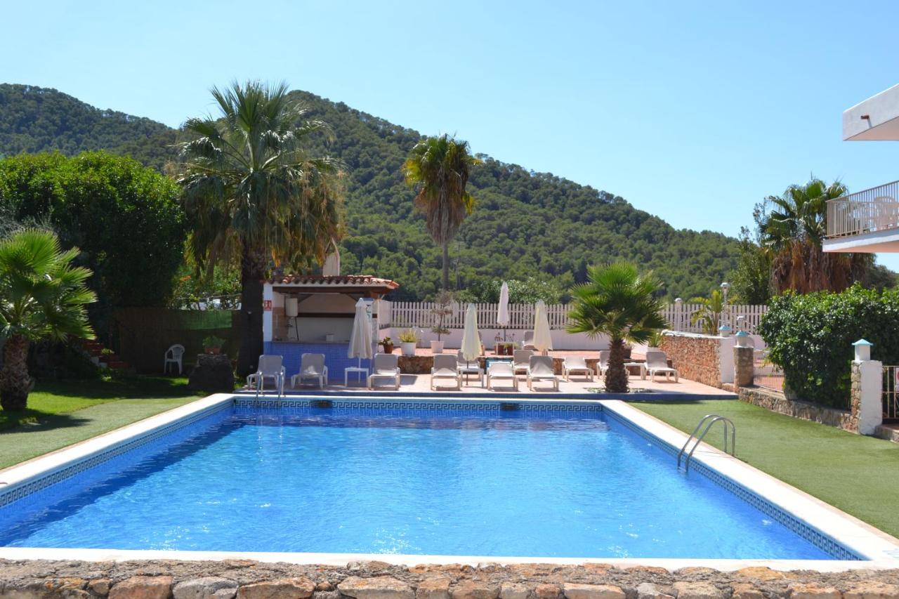 Apartamentos Cana Sofía Cala Llonga  Exterior foto